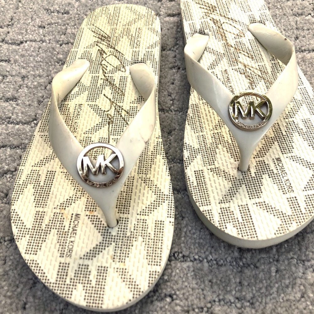 Michael Kors Jet Set MK Logo Sandals  - Vanilla, Size 7